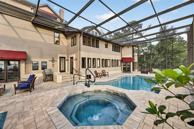 6118 DORA DR, Mount Dora, FL 32757
