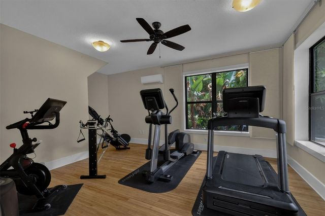 6118 DORA DR, Mount Dora, FL 32757