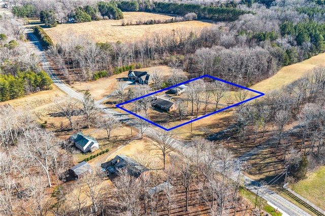 6356 Skylark Road, Pfafftown, NC 27040