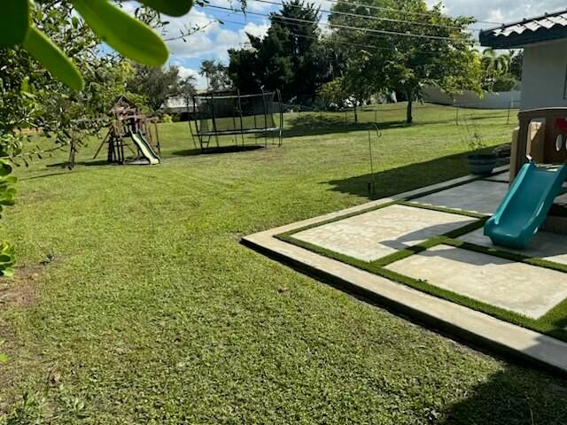 14231 LAKE CANDLEWOOD Court, Miami Lakes, FL 33014