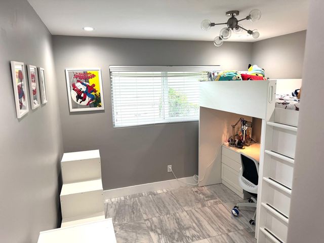 14231 LAKE CANDLEWOOD Court, Miami Lakes, FL 33014