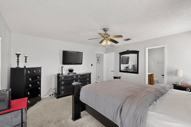 7815 Regent Drive, Arlington, TX 76001