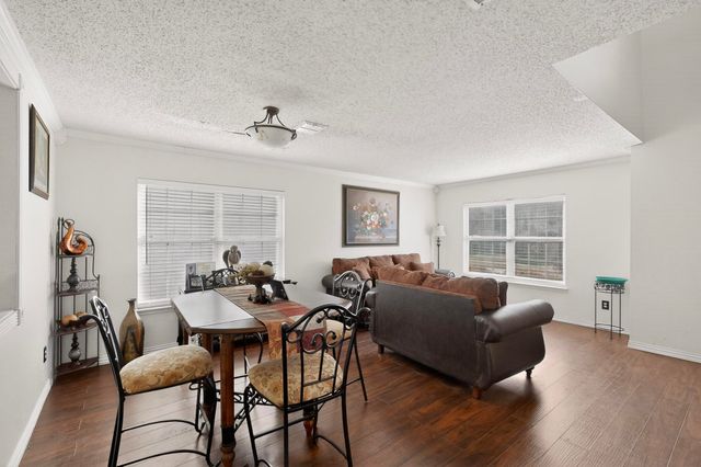 7815 Regent Drive, Arlington, TX 76001