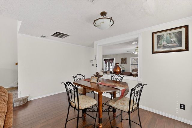 7815 Regent Drive, Arlington, TX 76001