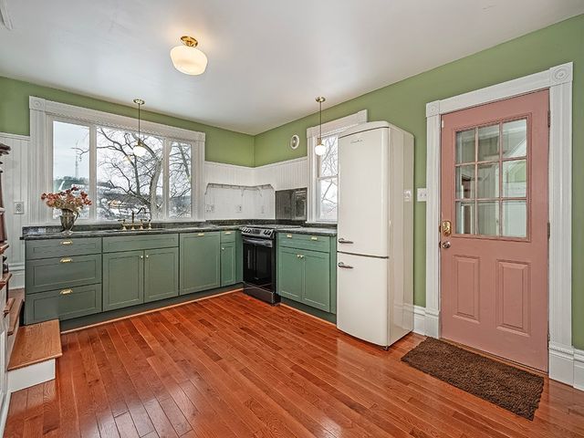 130 Boroview Ave, Scott Twp, PA 15106