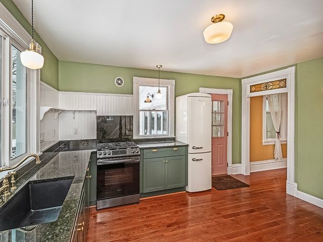 130 Boroview Ave, Scott Twp, PA 15106