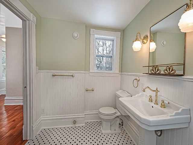 130 Boroview Ave, Scott Twp, PA 15106