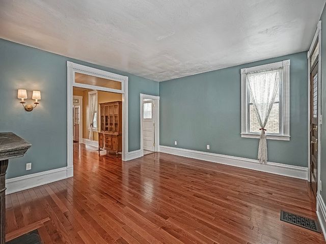 130 Boroview Ave, Scott Twp, PA 15106