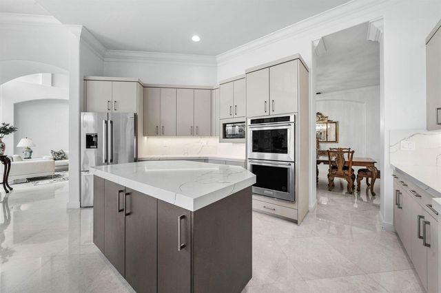 6411 Dorsay Court, Delray Beach, FL 33484