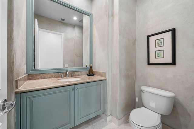 6411 Dorsay Court, Delray Beach, FL 33484