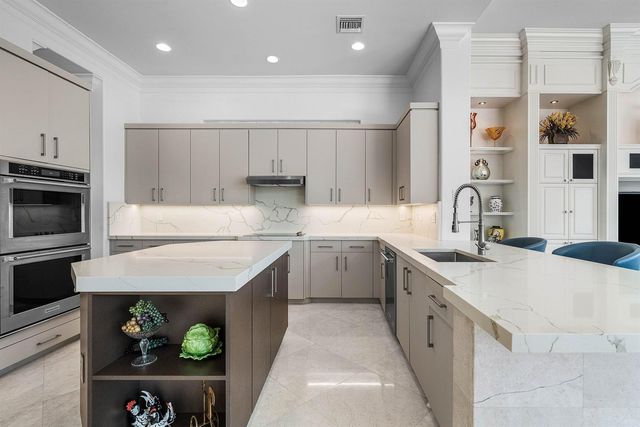 6411 Dorsay Court, Delray Beach, FL 33484