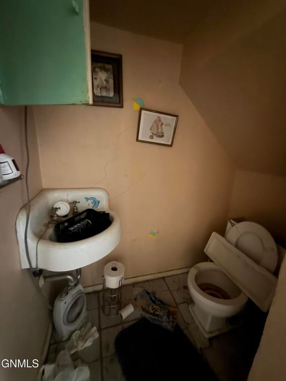 305 Washington, Noonan, ND 58765 photo 13