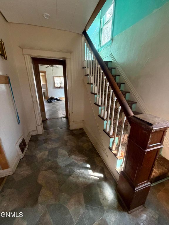 305 Washington, Noonan, ND 58765 photo 5