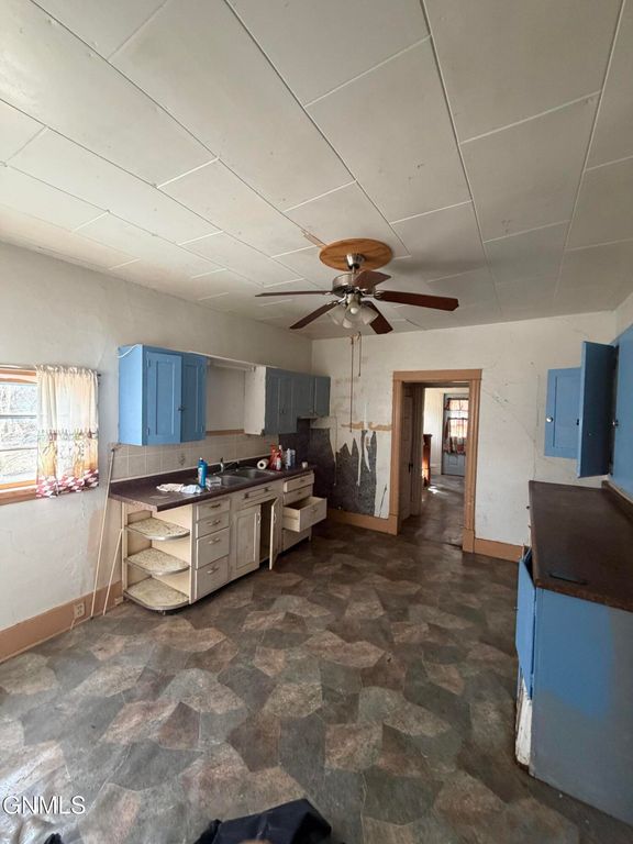 305 Washington, Noonan, ND 58765 photo 6