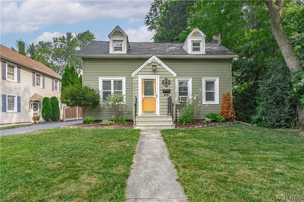 414 High Street, Lockport City, NY 14094