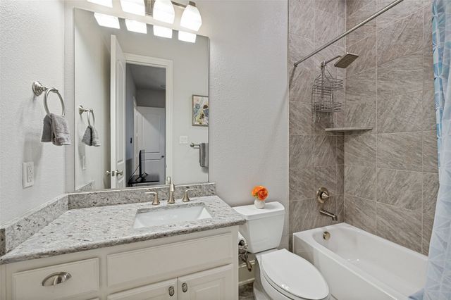 635 Fountainview Drive, Irving, TX 75039