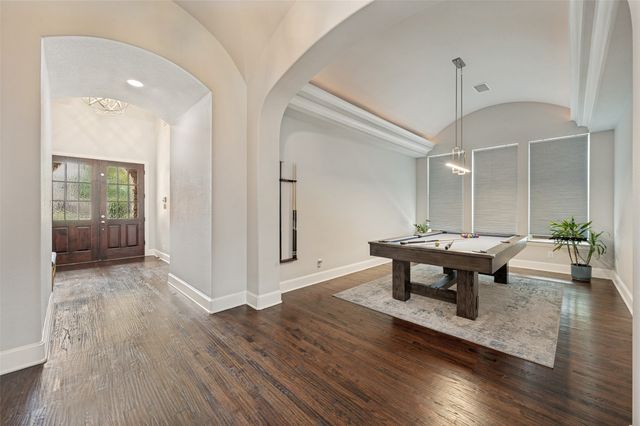 635 Fountainview Drive, Irving, TX 75039