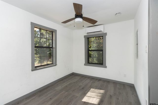 2527 S Robertson Ave, Tyler, TX 75701