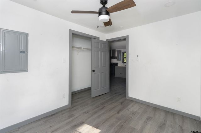 2527 S Robertson Ave, Tyler, TX 75701