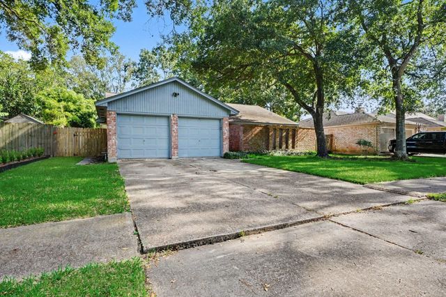 16207 Havenhurst Drive, Houston, TX 77059