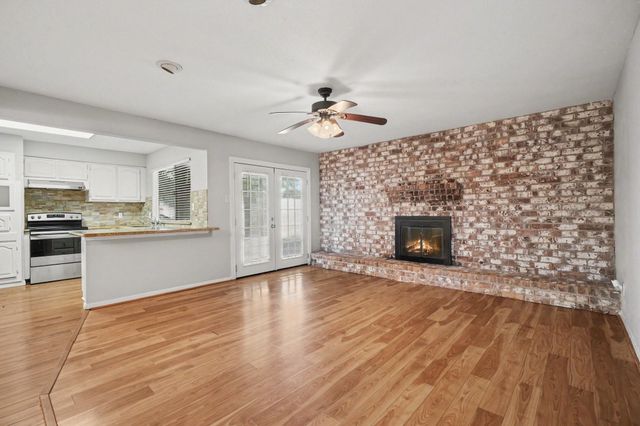 16207 Havenhurst Drive, Houston, TX 77059