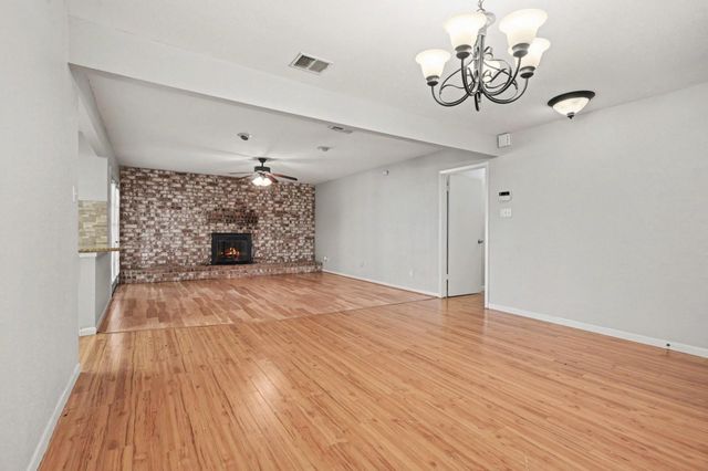 16207 Havenhurst Drive, Houston, TX 77059