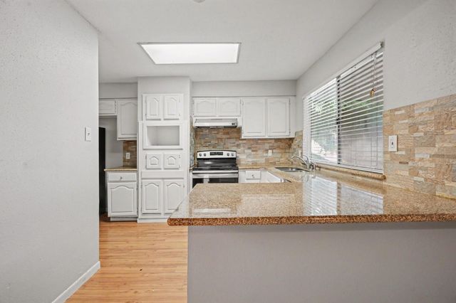 16207 Havenhurst Drive, Houston, TX 77059