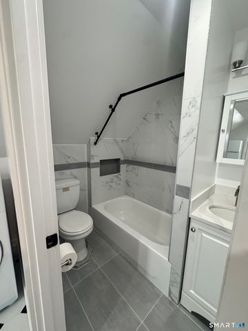 417 Poplar Street, New Haven, CT 06513