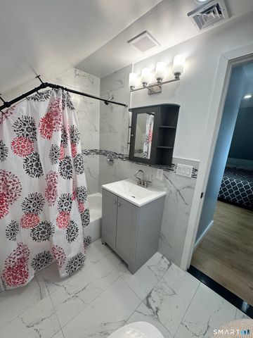 417 Poplar Street, New Haven, CT 06513