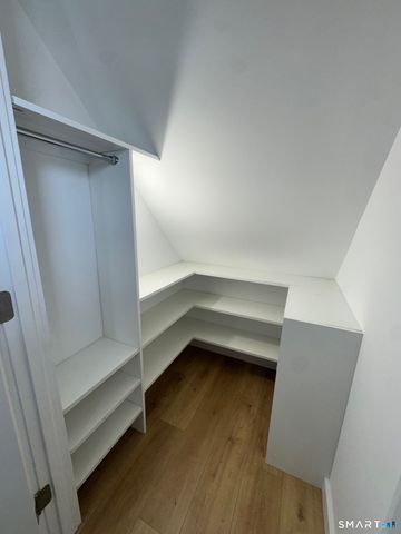 417 Poplar Street, New Haven, CT 06513