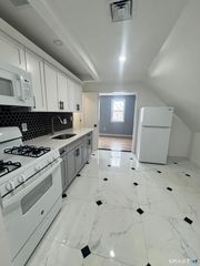 417 Poplar Street, New Haven, CT 06513