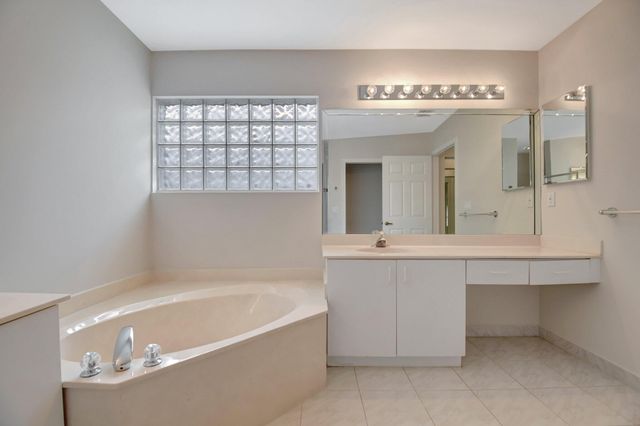 6779 Indianwood Way, Boynton Beach, FL 33437