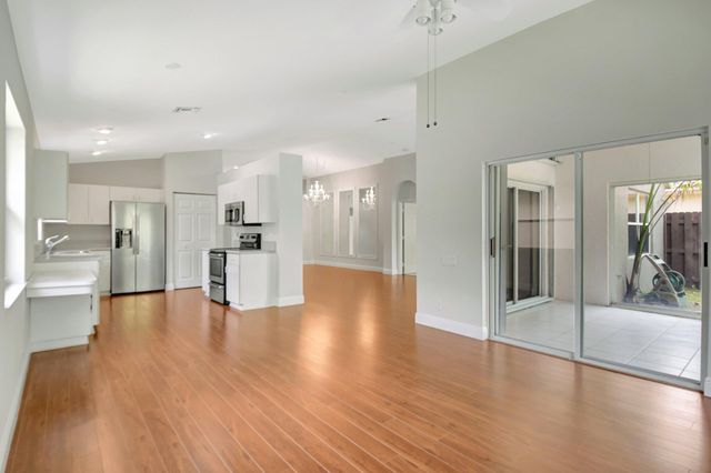 6779 Indianwood Way, Boynton Beach, FL 33437