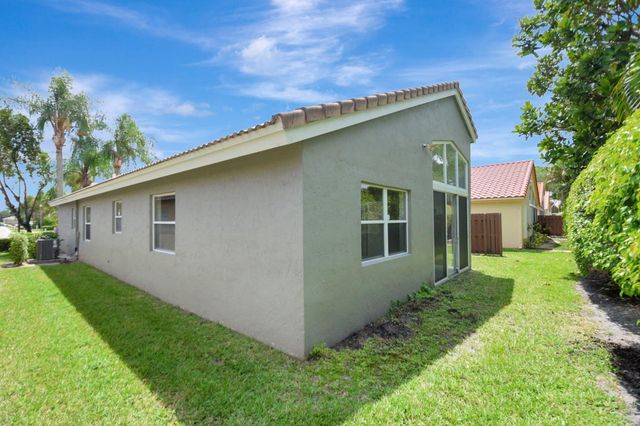 6779 Indianwood Way, Boynton Beach, FL 33437