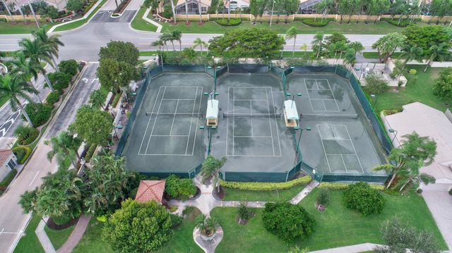 6779 Indianwood Way, Boynton Beach, FL 33437