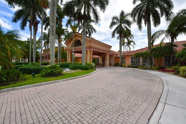 6779 Indianwood Way, Boynton Beach, FL 33437