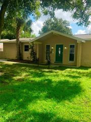3220 DEERFIELD DRIVE, Tampa, FL 33619
