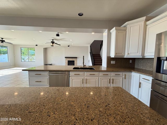 4287 S KIMBERLEE Drive, Chandler, AZ 85249
