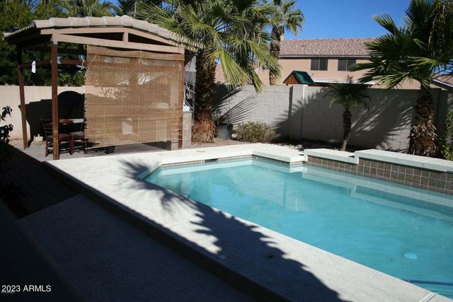 1805 S Morrison Lane, Gilbert, AZ 85295