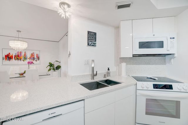 5207 S Atlantic Ave Apt 1023, New Smyrna Beach, FL 32169