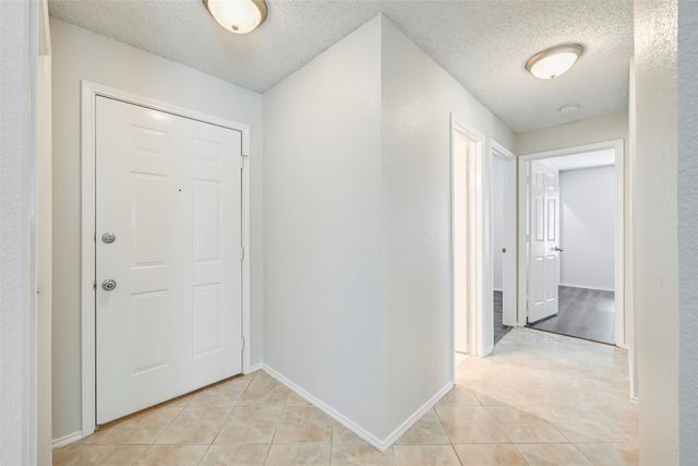 2822 White Oak Drive, Grand Prairie, TX 75052