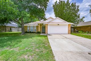 2822 White Oak Drive, Grand Prairie, TX 75052