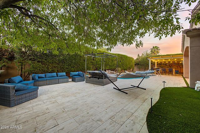 65 S PRESIDIO Drive, Gilbert, AZ 85233