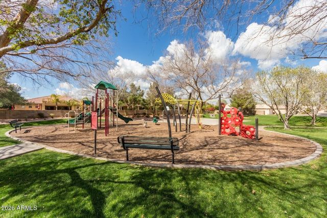 65 S PRESIDIO Drive, Gilbert, AZ 85233