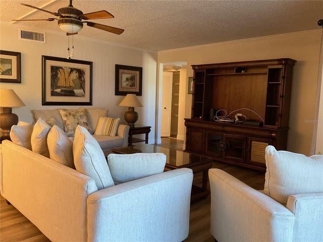 2687 PINE RIDGE WAY S H1, Palm Harbor, FL 34684