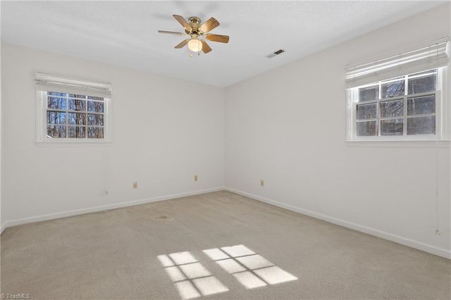 3512 Summerfield Lane, Winston-salem, NC 27106