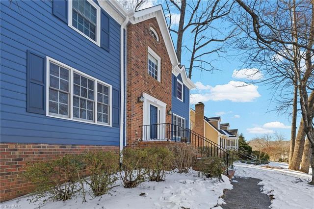 3512 Summerfield Lane, Winston-salem, NC 27106