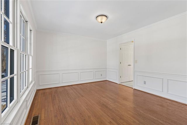 3512 Summerfield Lane, Winston-salem, NC 27106