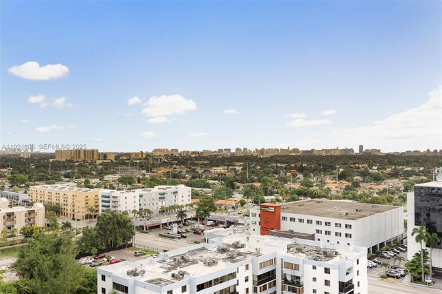 5085 NW 7th St PH12, Miami, FL 33126