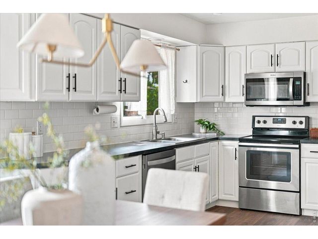 2124 Sandstone Dr, Fort Collins, CO 80524